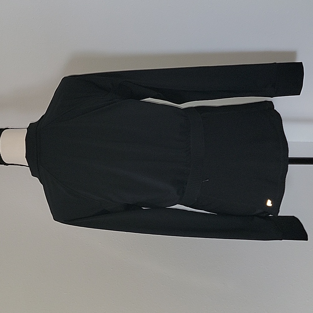 Fabletics Rosalia Performance Top - image 3